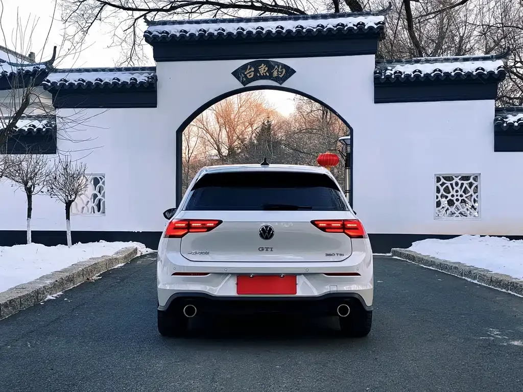 Volkswagen Golf GTI — фото 7
