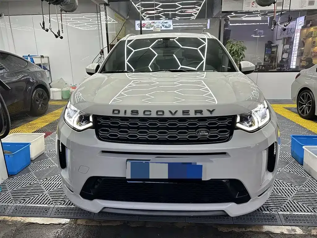 Land Rover Discovery Sport — фото 1