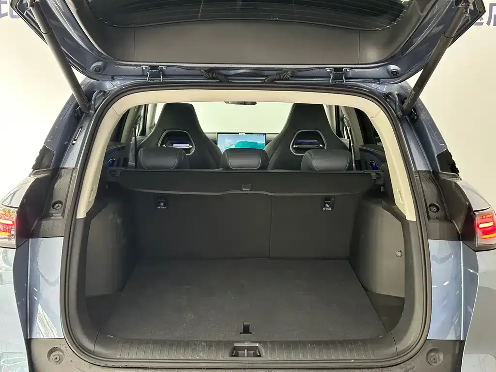 BYD Hiace 07 DM-i — фото 6