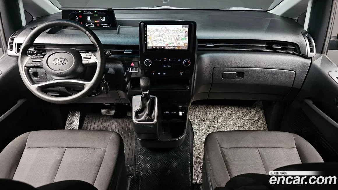 Hyundai Staria — фото 3