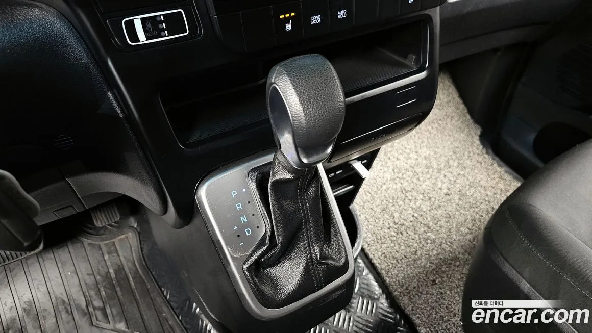 Hyundai Staria — фото 4