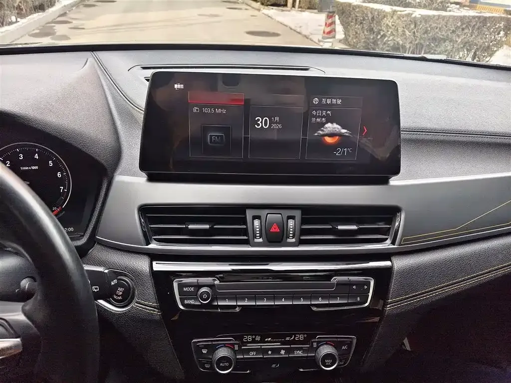 BMW X2 — фото 5