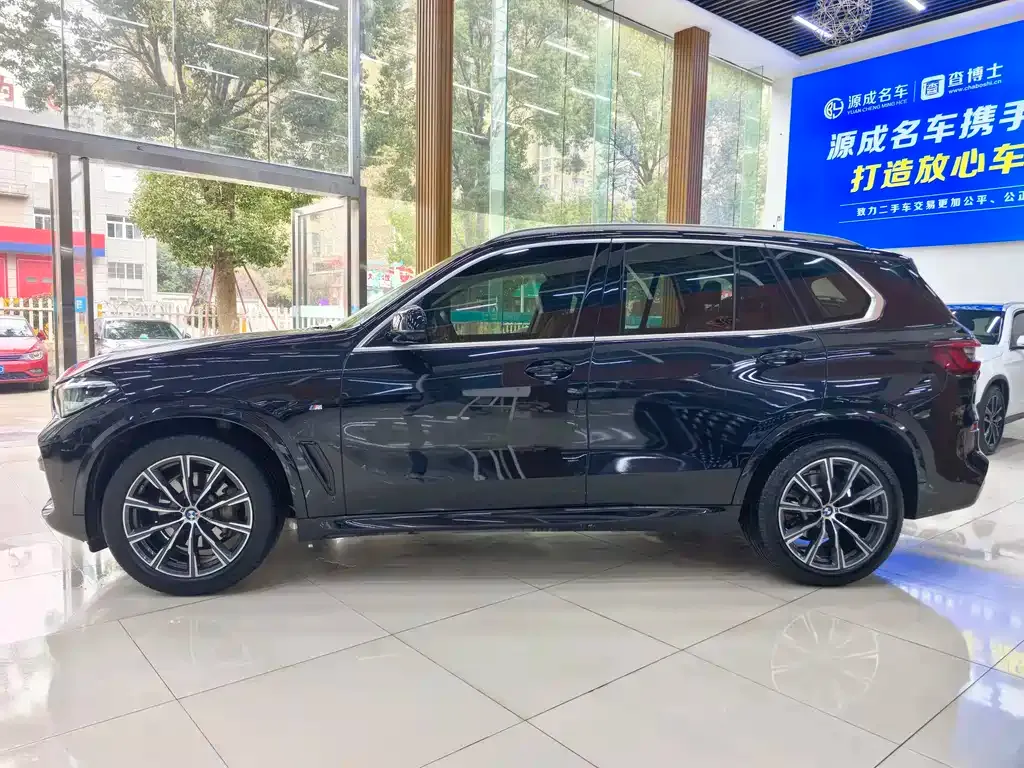 BMW X5 (Import) — фото 2