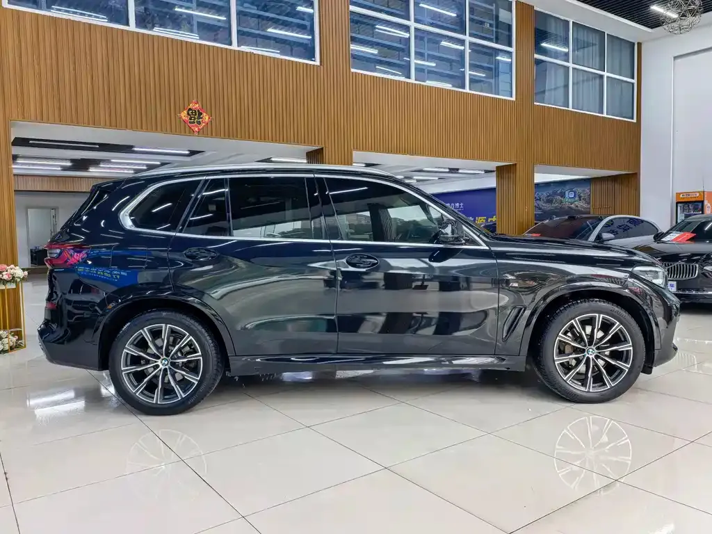 BMW X5 (Import) — фото 3