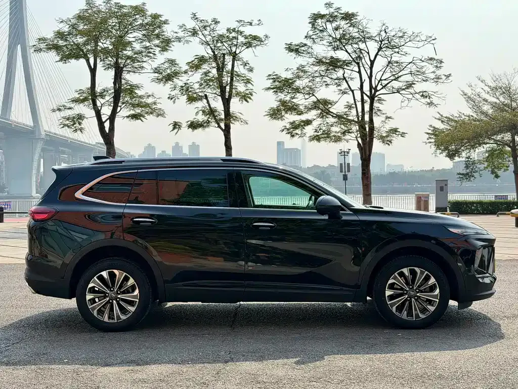 Buick Envision Plus — фото 7