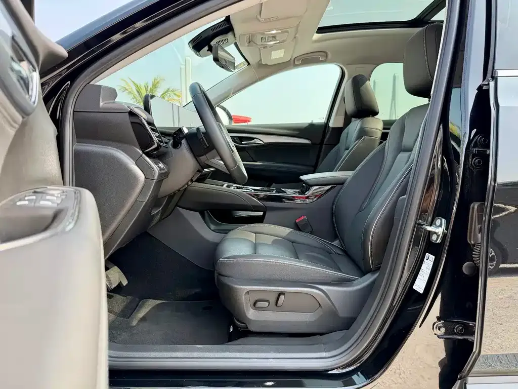 Buick Envision Plus — фото 3