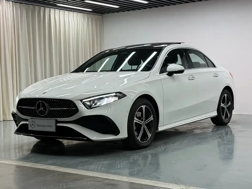 Mercedes-Benz A-Class — фото 1