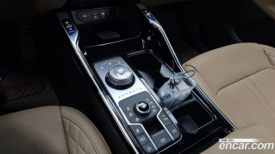 Kia Sorento — фото 9