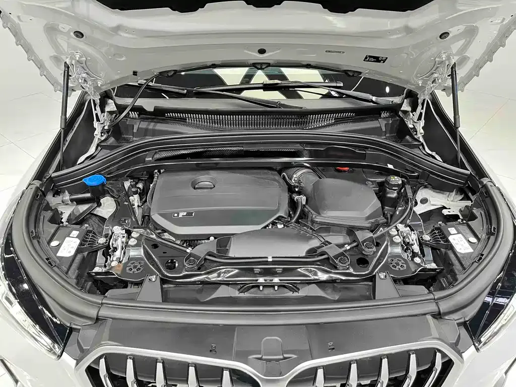 BMW X1 — фото 9