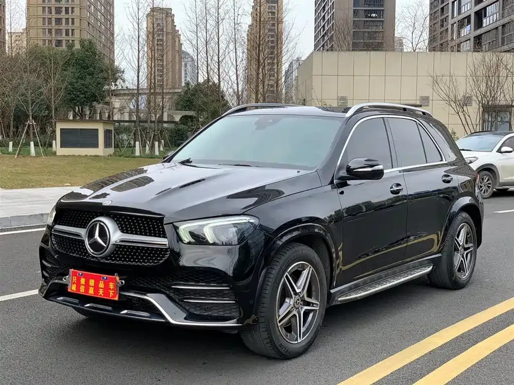 Mercedes-Benz GLE — фото 1