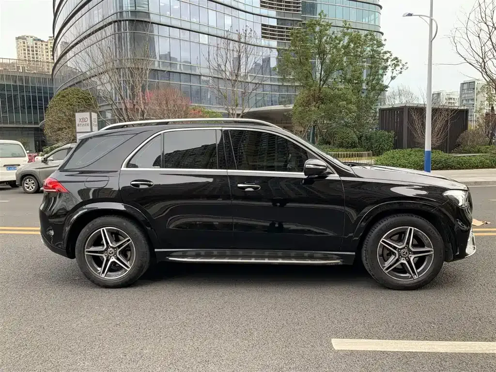Mercedes-Benz GLE — фото 7
