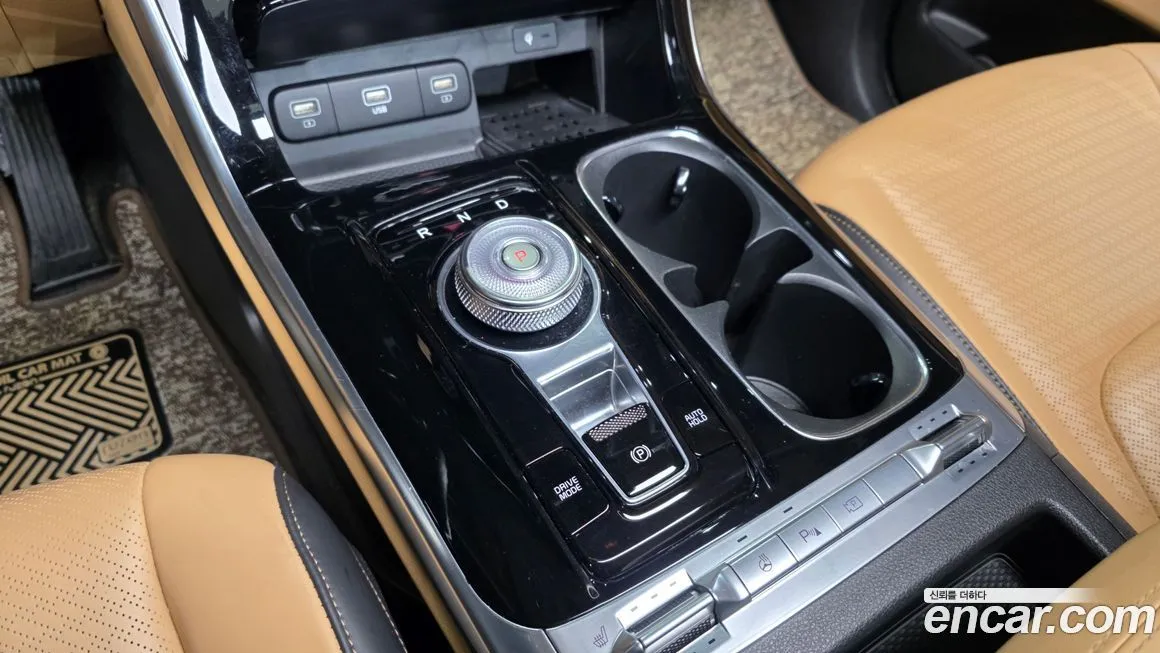 Kia Carnival — фото 10