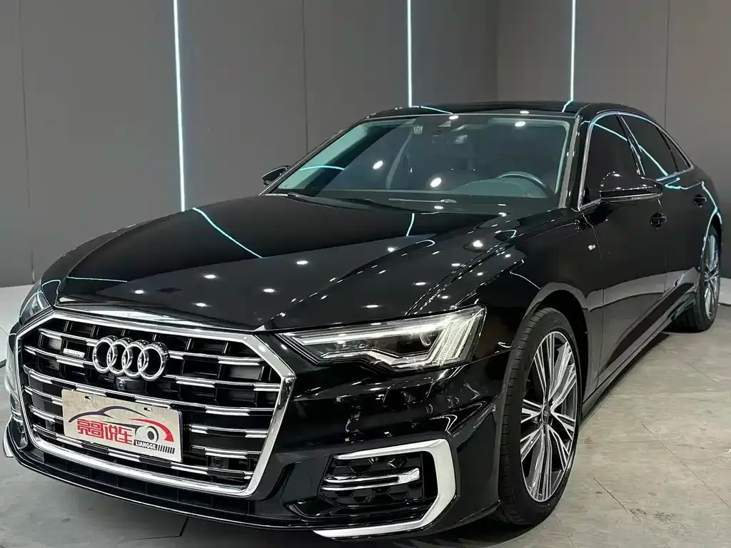 Audi A6L — фото 1