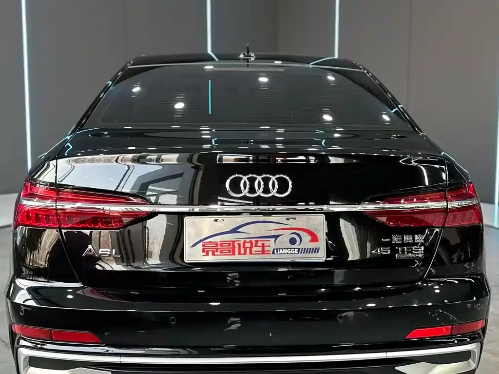 Audi A6L — фото 7