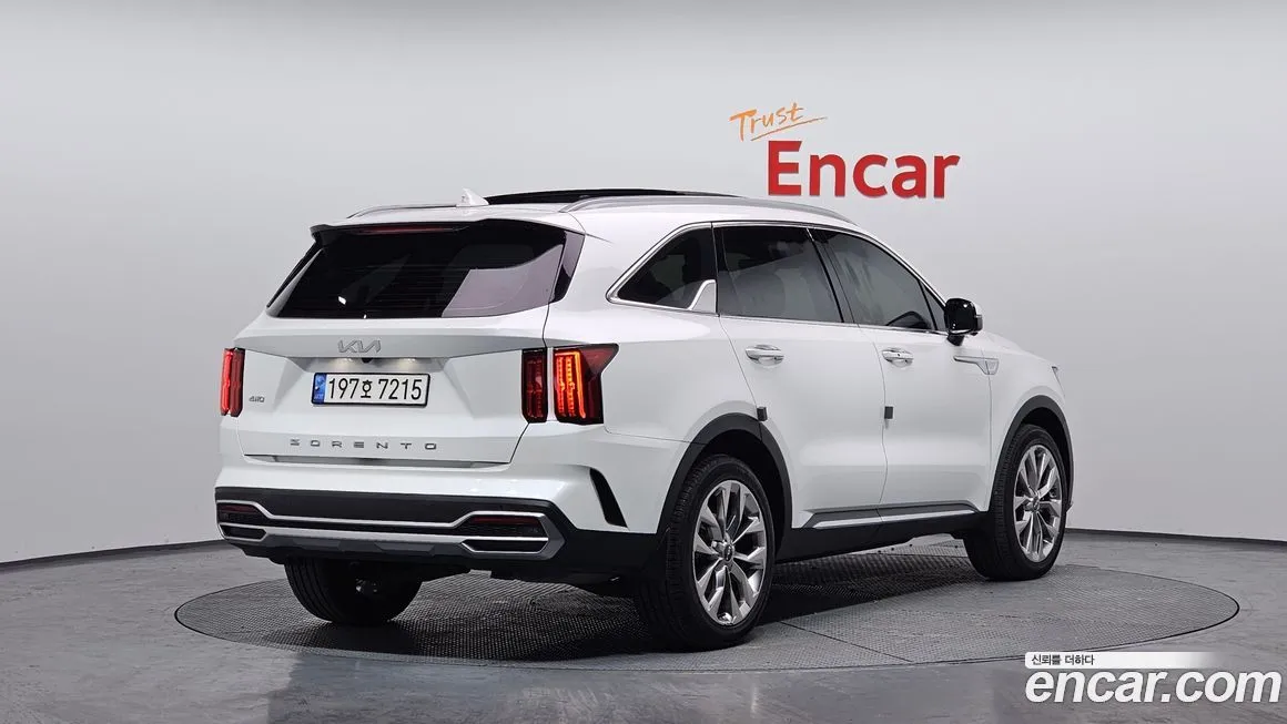 Kia Sorento — фото 4