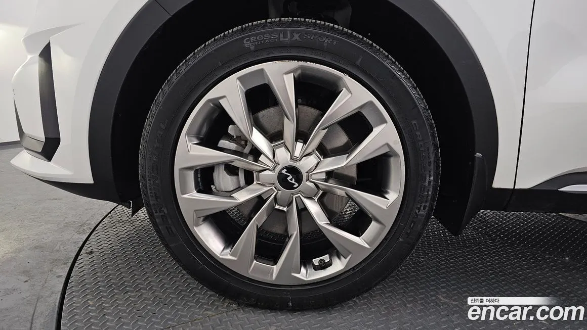 Kia Sorento — фото 10