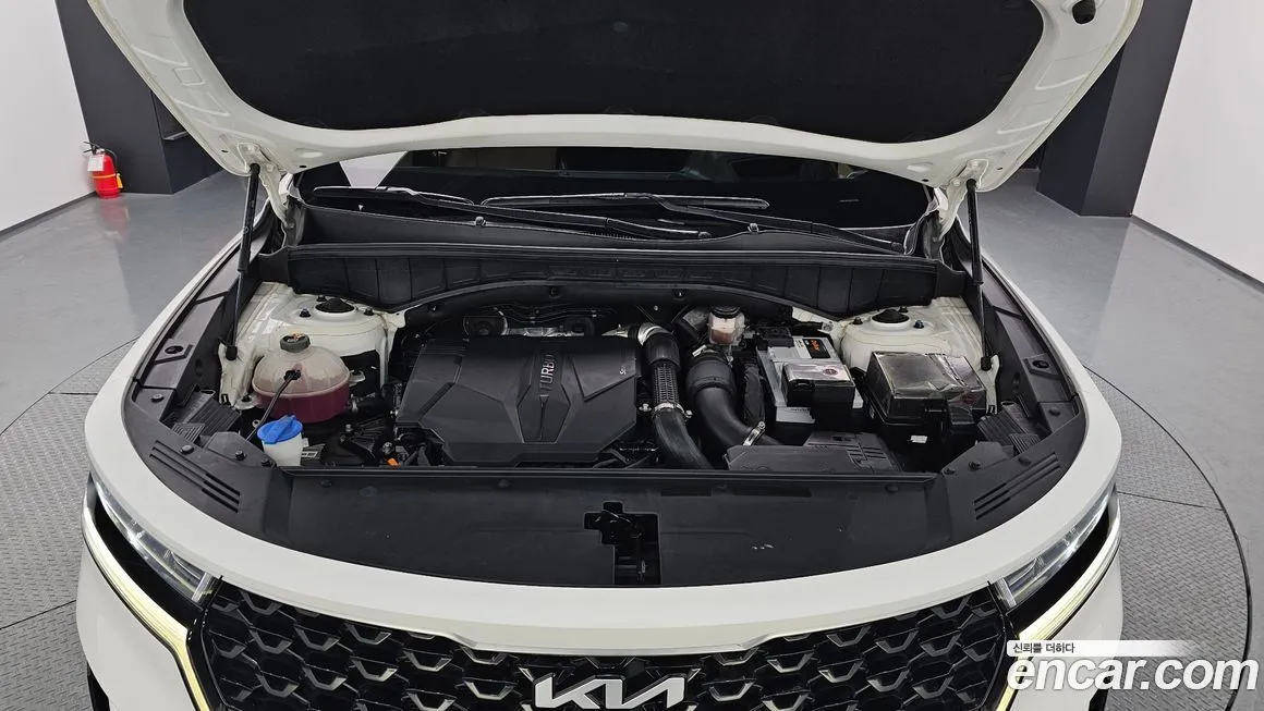 Kia Sorento — фото 9