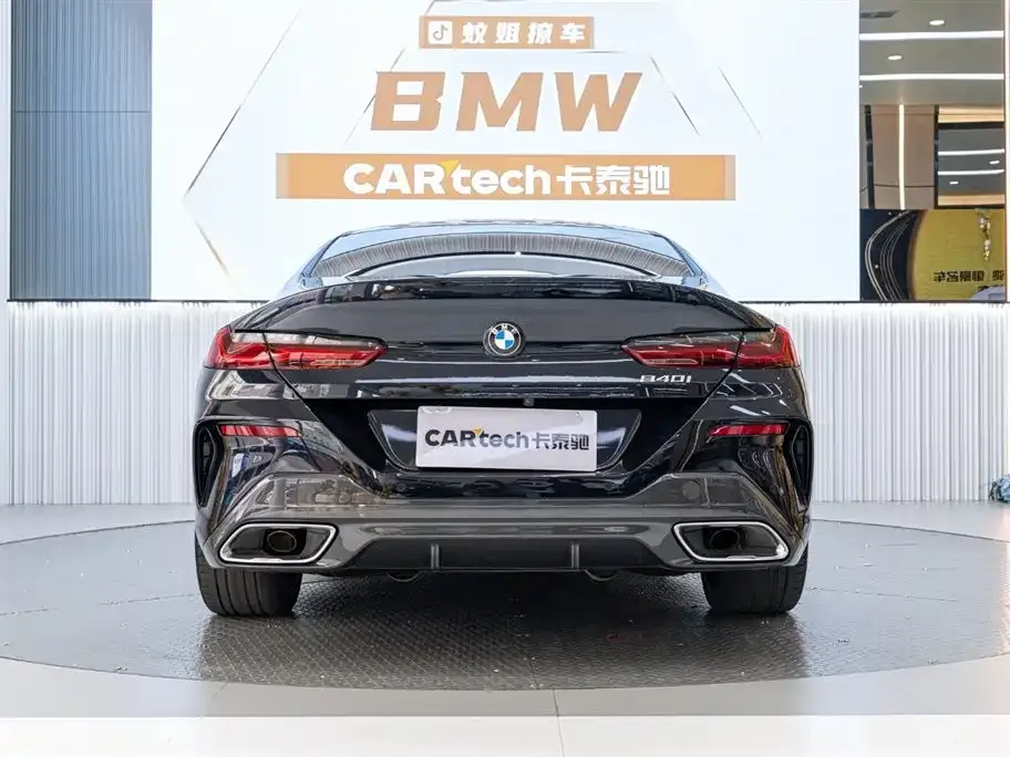 BMW 8 Series — фото 9