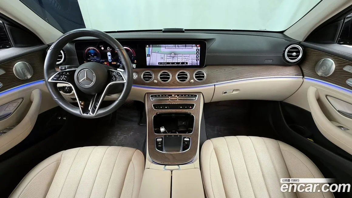 Mercedes-Benz E-Class — фото 10
