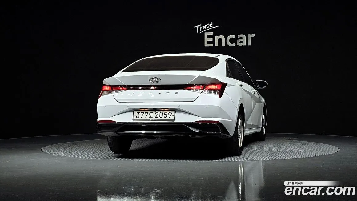 Hyundai AVANTE — фото 2