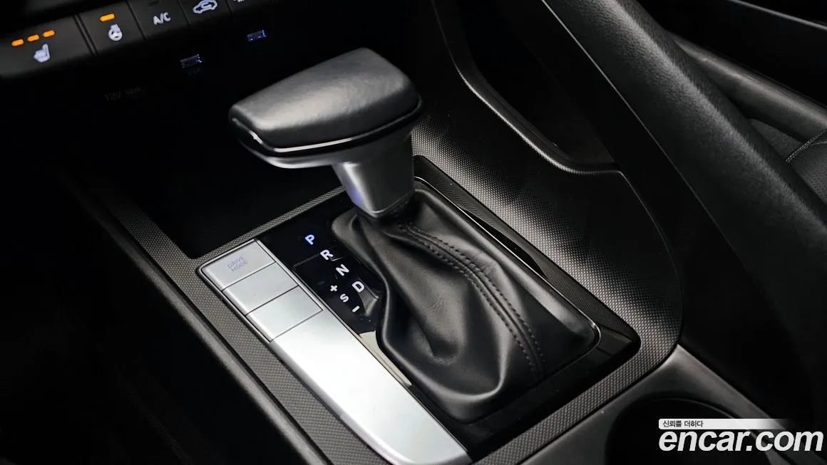 Hyundai AVANTE — фото 4