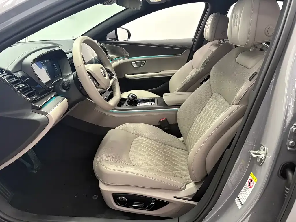 BYD Han — фото 8