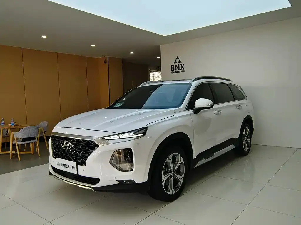 Hyundai Santa Fe — фото 1