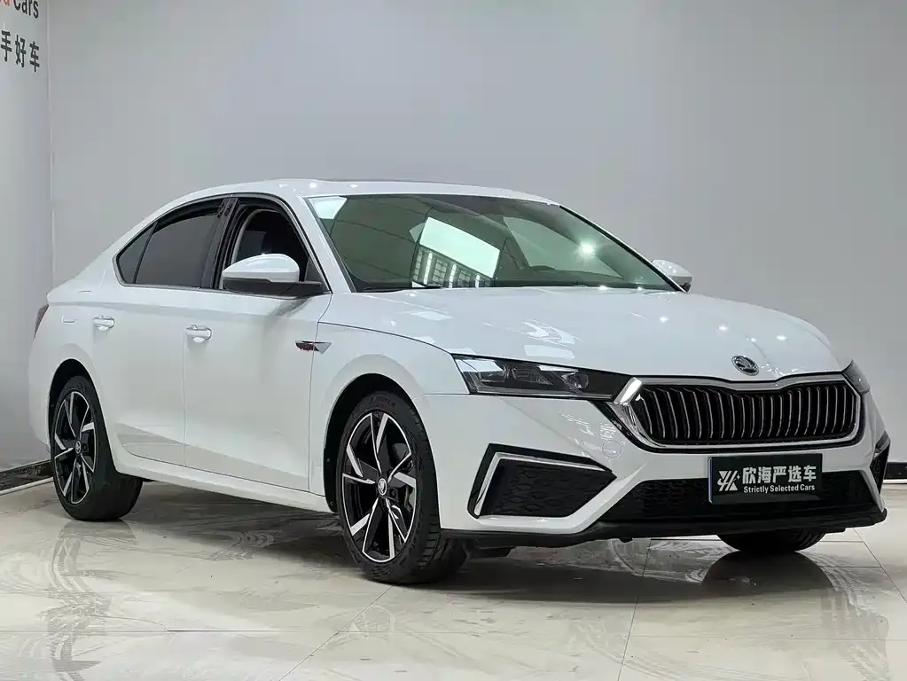 Skoda Octavia — фото 6