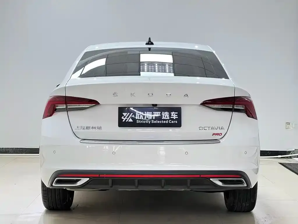 Skoda Octavia — фото 9