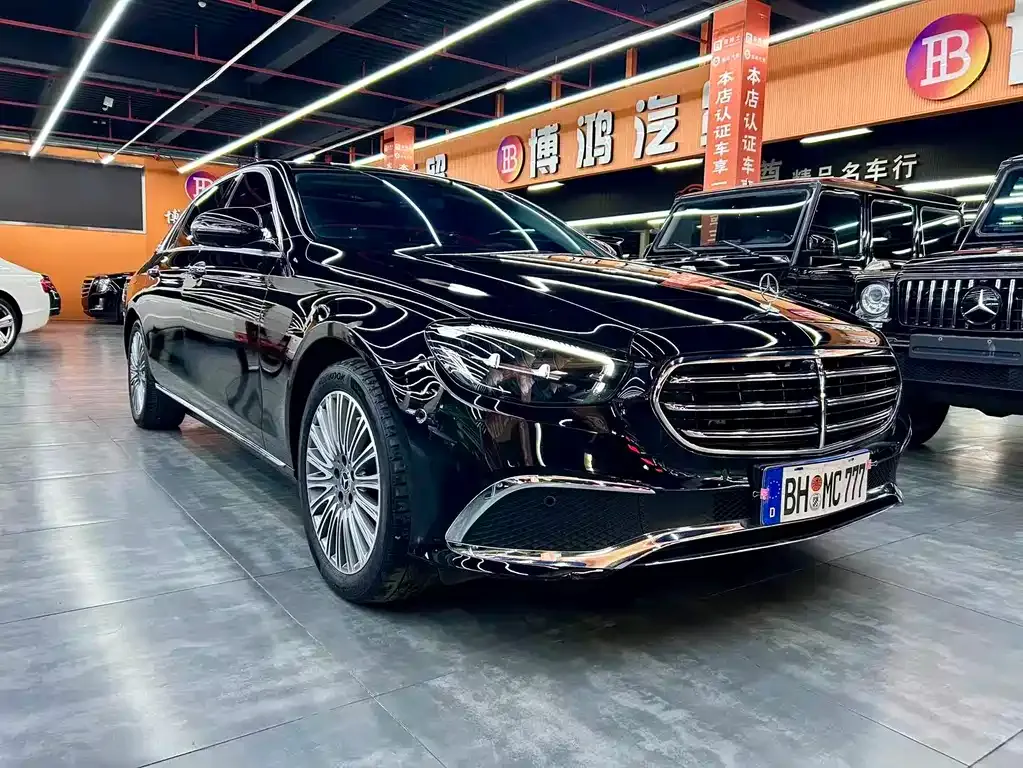 Mercedes-Benz E-Class — фото 8