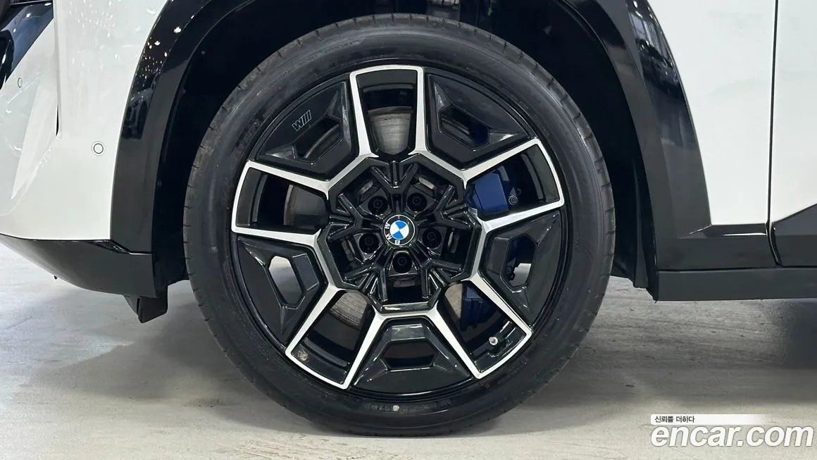 BMW XM — фото 4