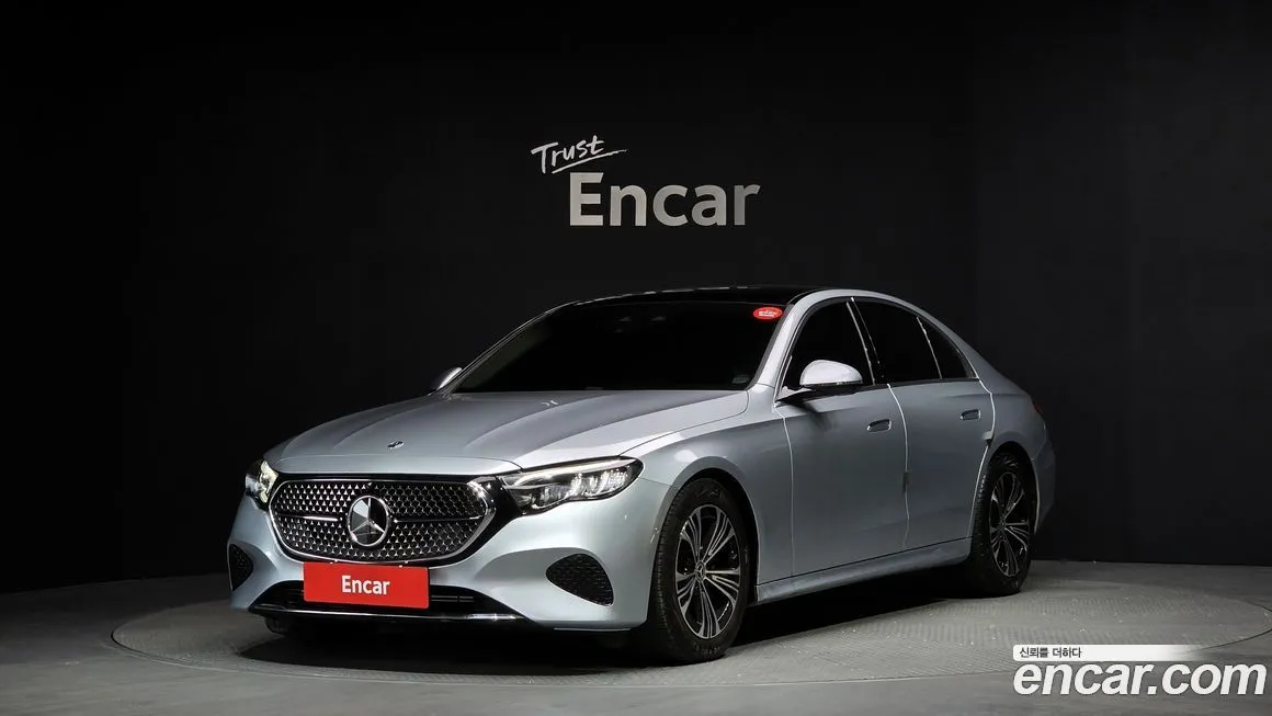 Mercedes-Benz E-Class — фото 1