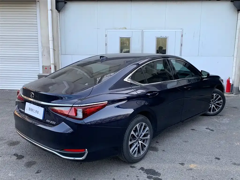 Lexus ES — фото 2