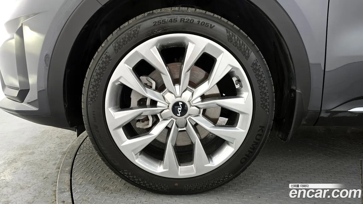 Kia Sorento — фото 7