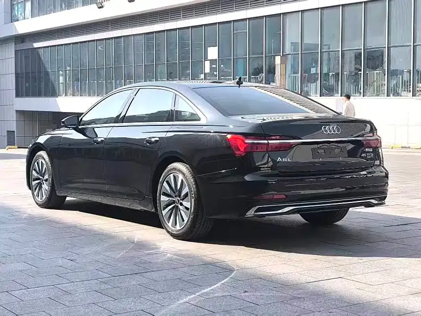 Audi A6L — фото 5