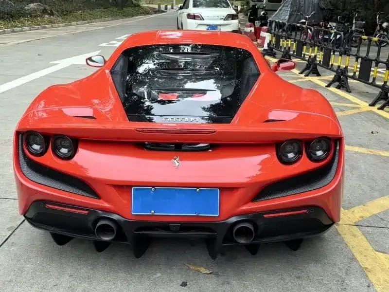 Ferrari F8 — фото 3