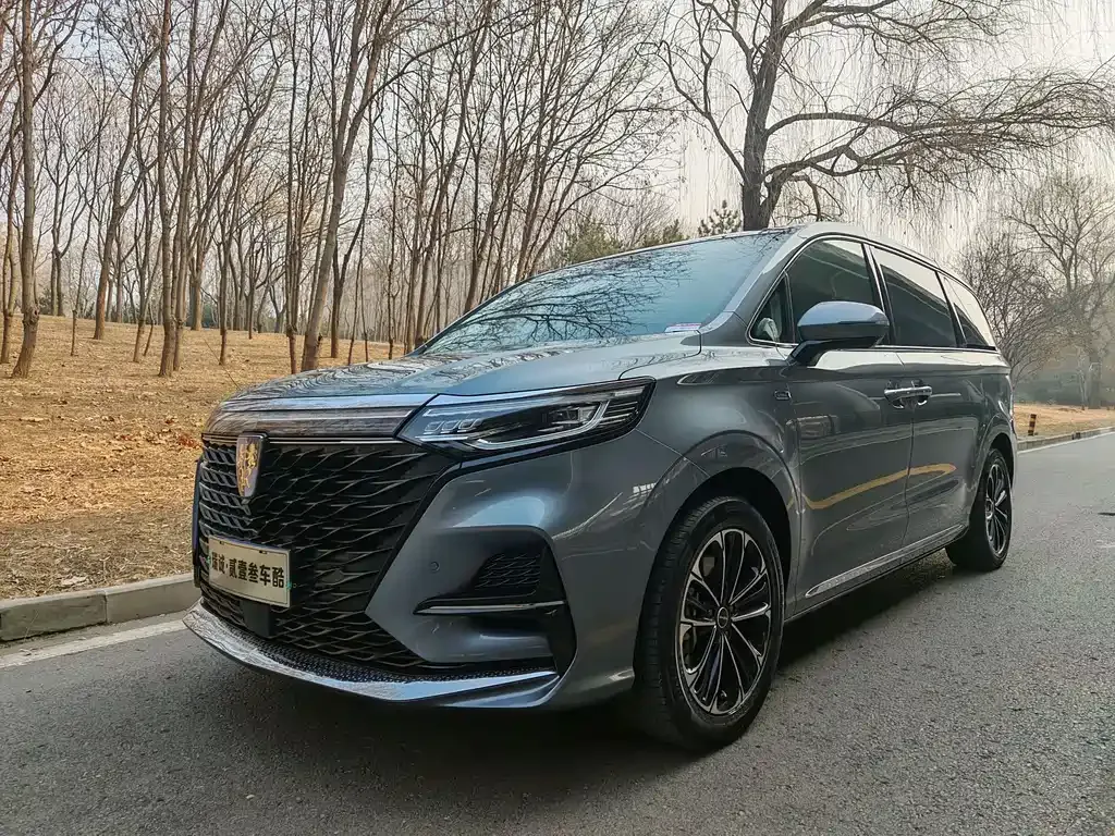Roewe iMAX8 — фото 1