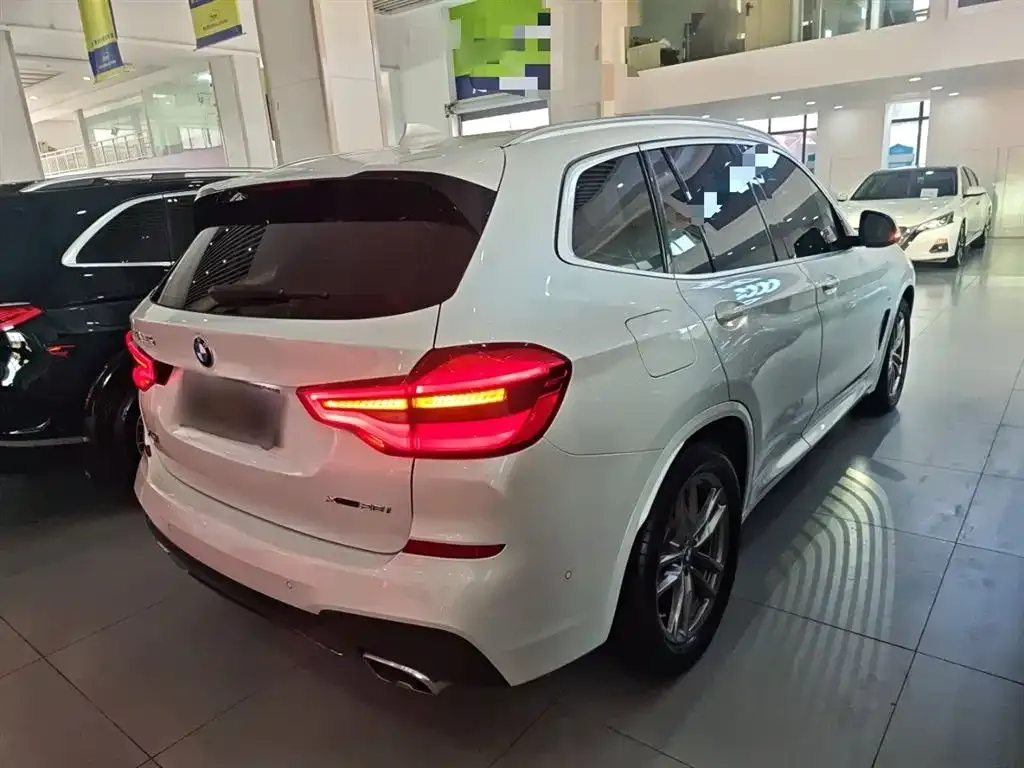 BMW X3 — фото 9