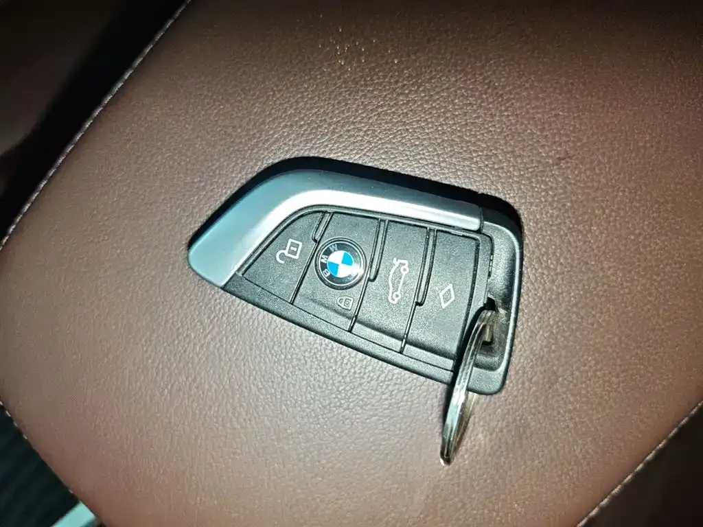 BMW X3 — фото 2