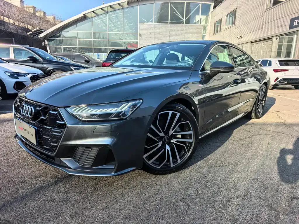 Audi A7 — фото 1