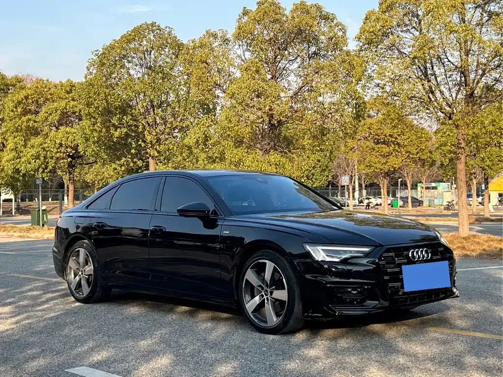 Audi A6L — фото 7