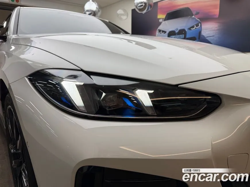 BMW i4 — фото 7