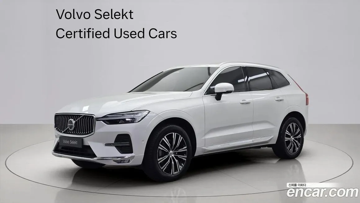Volvo XC60 — фото 1