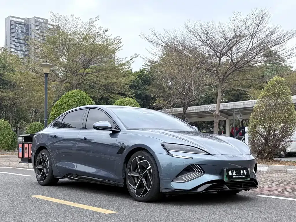 BYD Seal — фото 4
