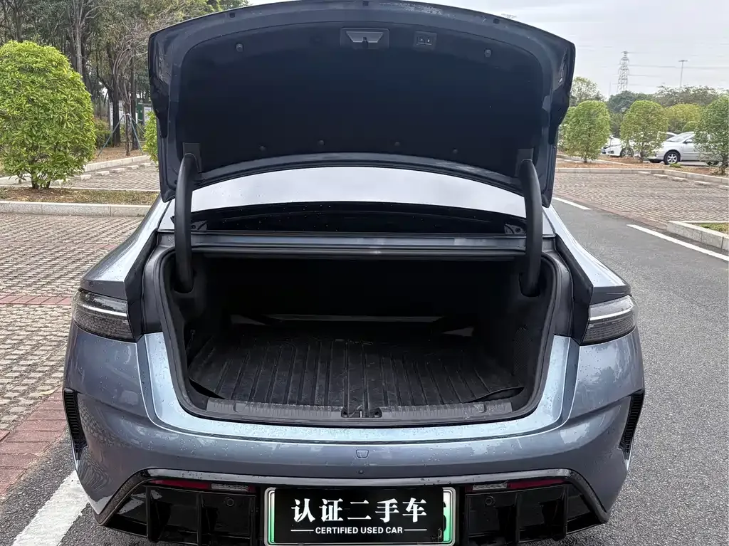 BYD Seal — фото 8