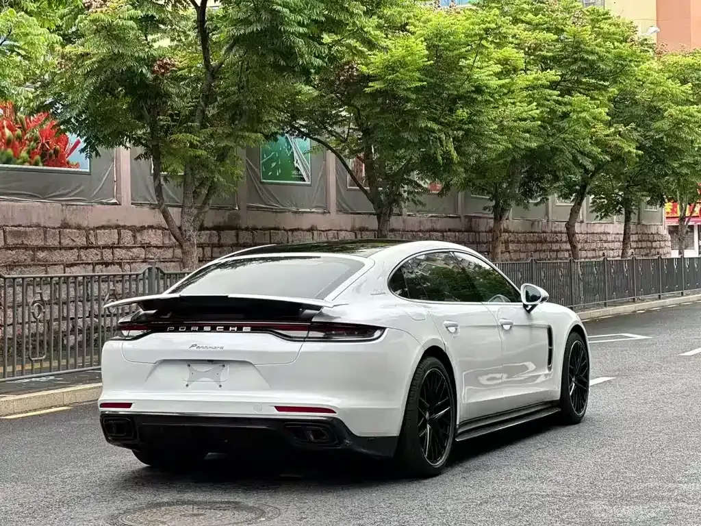 Porsche Panamera — фото 8