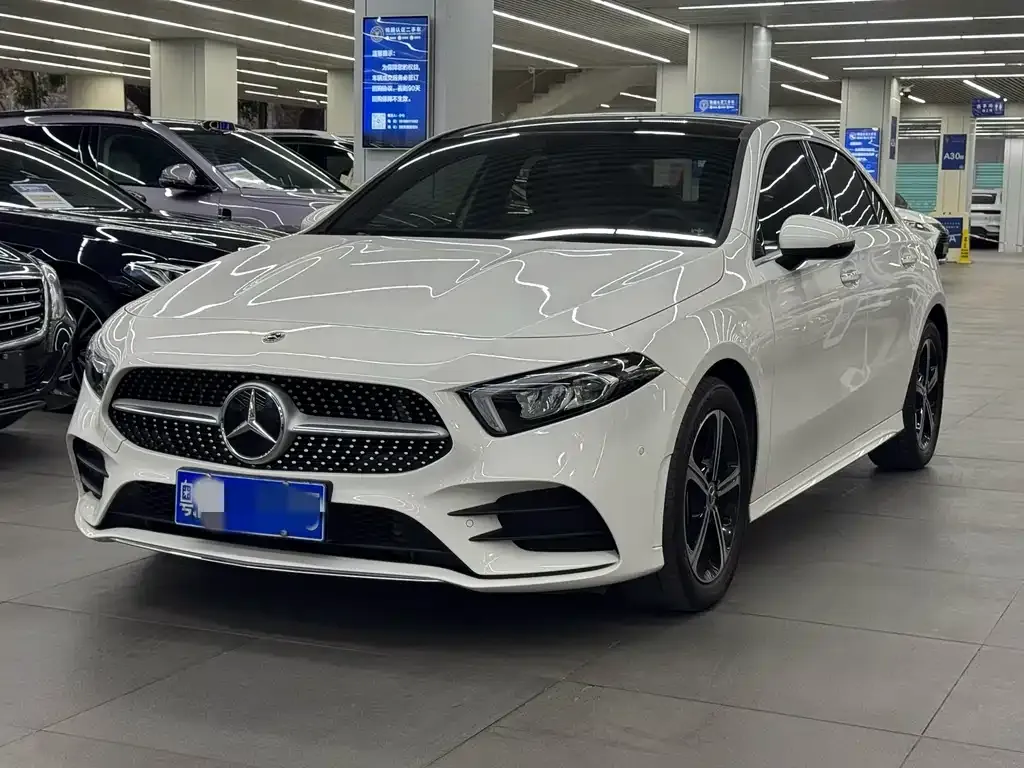 Mercedes-Benz A-Class — фото 1