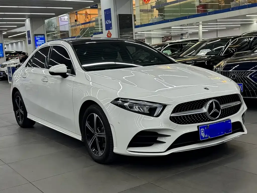 Mercedes-Benz A-Class — фото 6