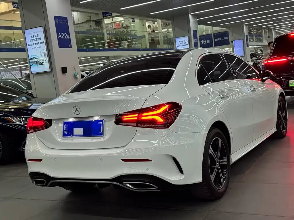 Mercedes-Benz A-Class — фото 8