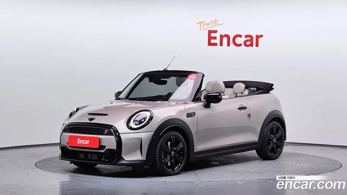 Mini Cooper Convertible — фото 1